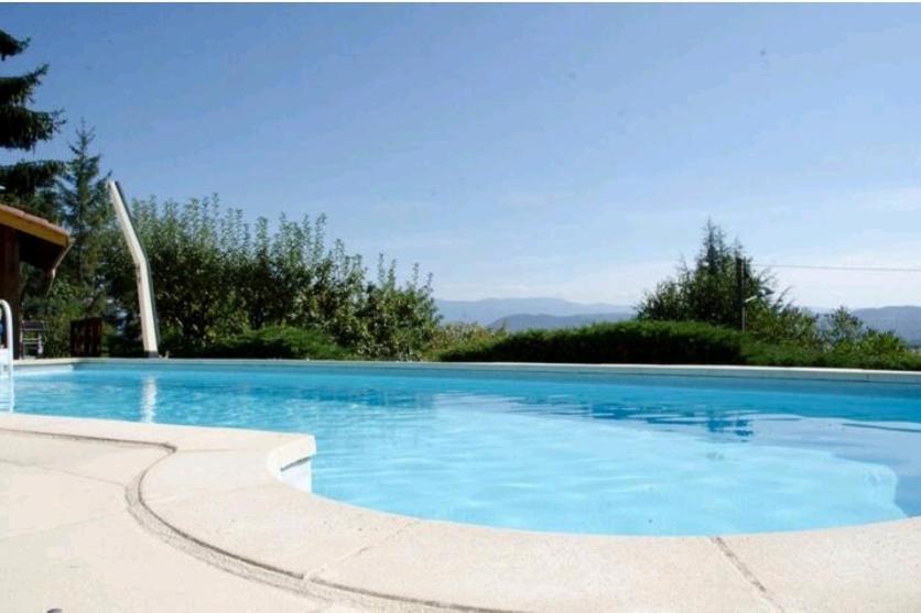 La Villa Jo Le Grand-Lemps Exterior photo